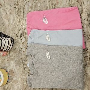 3 Nike Tshirts youth Large